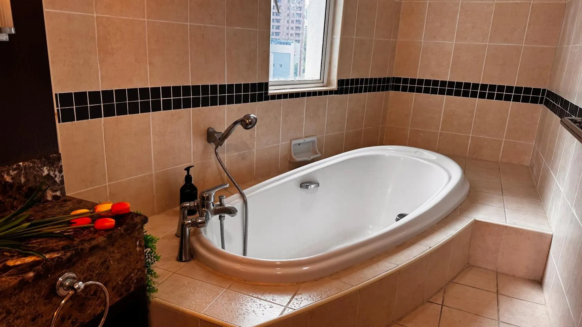 Apartment 128 Bukit Ceylon 5 Minutes To Alor Street Klcc Bukit Bintang Pavilion 2R2B 8 Pax Kuala Lumpur