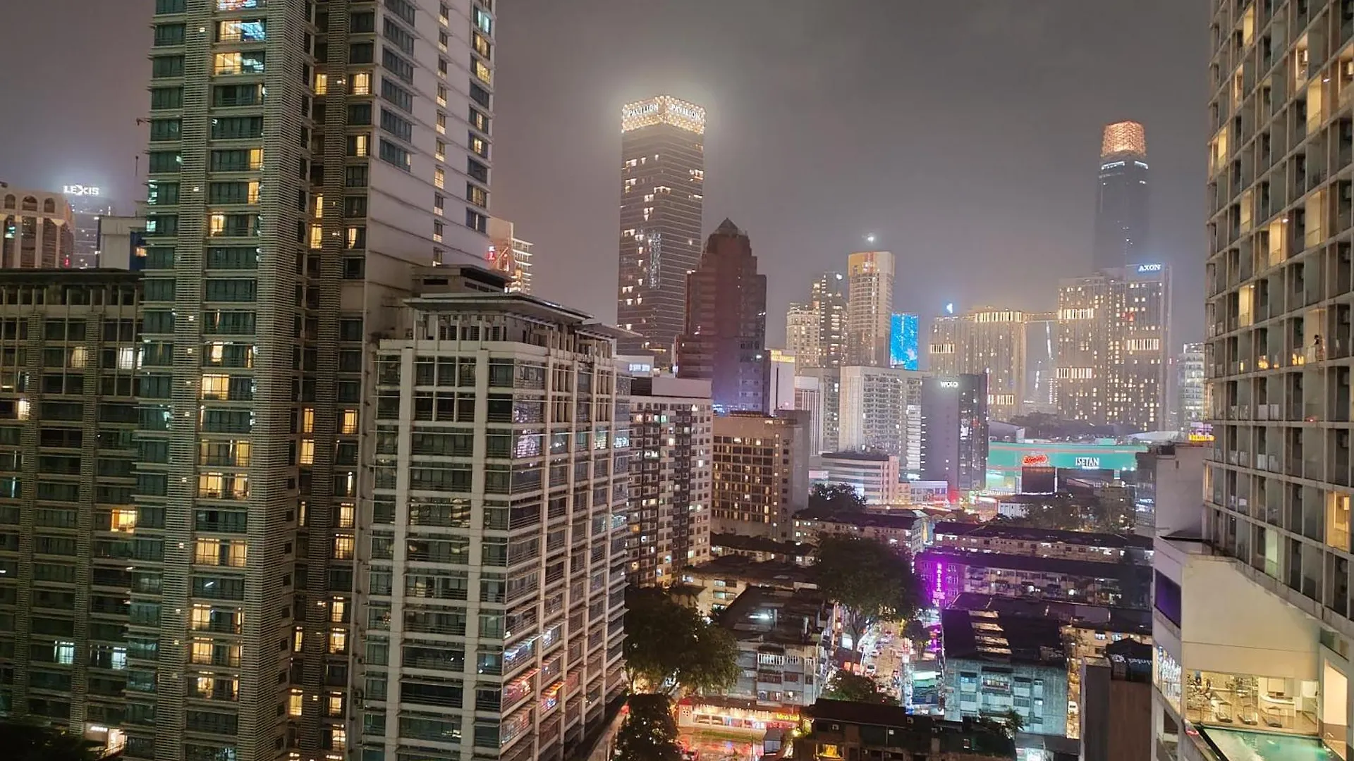128 Bukit Ceylon 5 Minutes To Alor Street Klcc Bukit Bintang Pavilion 2R2B 8 Pax Kuala Lumpur Malaysia