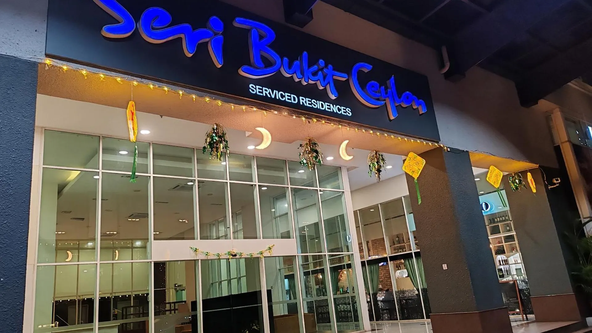 128 Bukit Ceylon 5 Minutes To Alor Street Klcc Bukit Bintang Pavilion 2R2B 8 Pax Kuala Lumpur 0*,  Malaysia