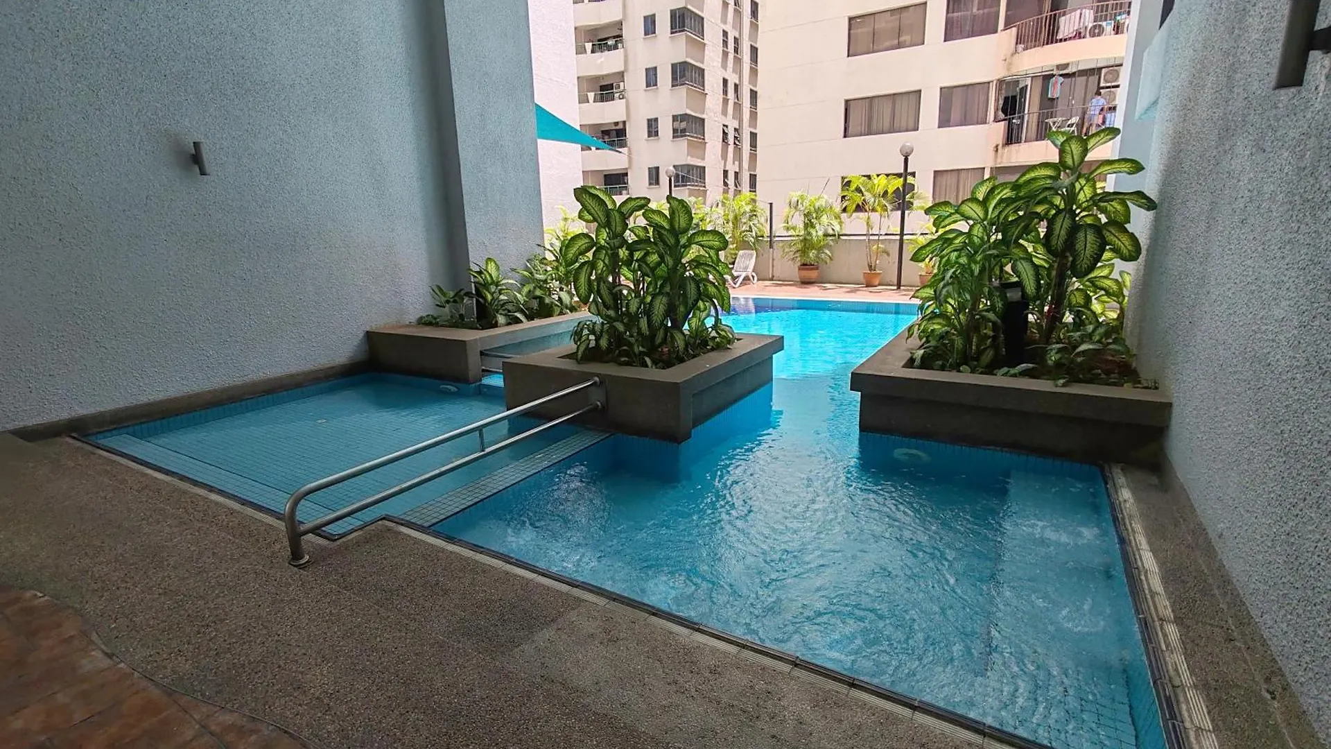 Apartment 128 Bukit Ceylon 5 Minutes To Alor Street Klcc Bukit Bintang Pavilion 2R2B 8 Pax Kuala Lumpur Malaysia