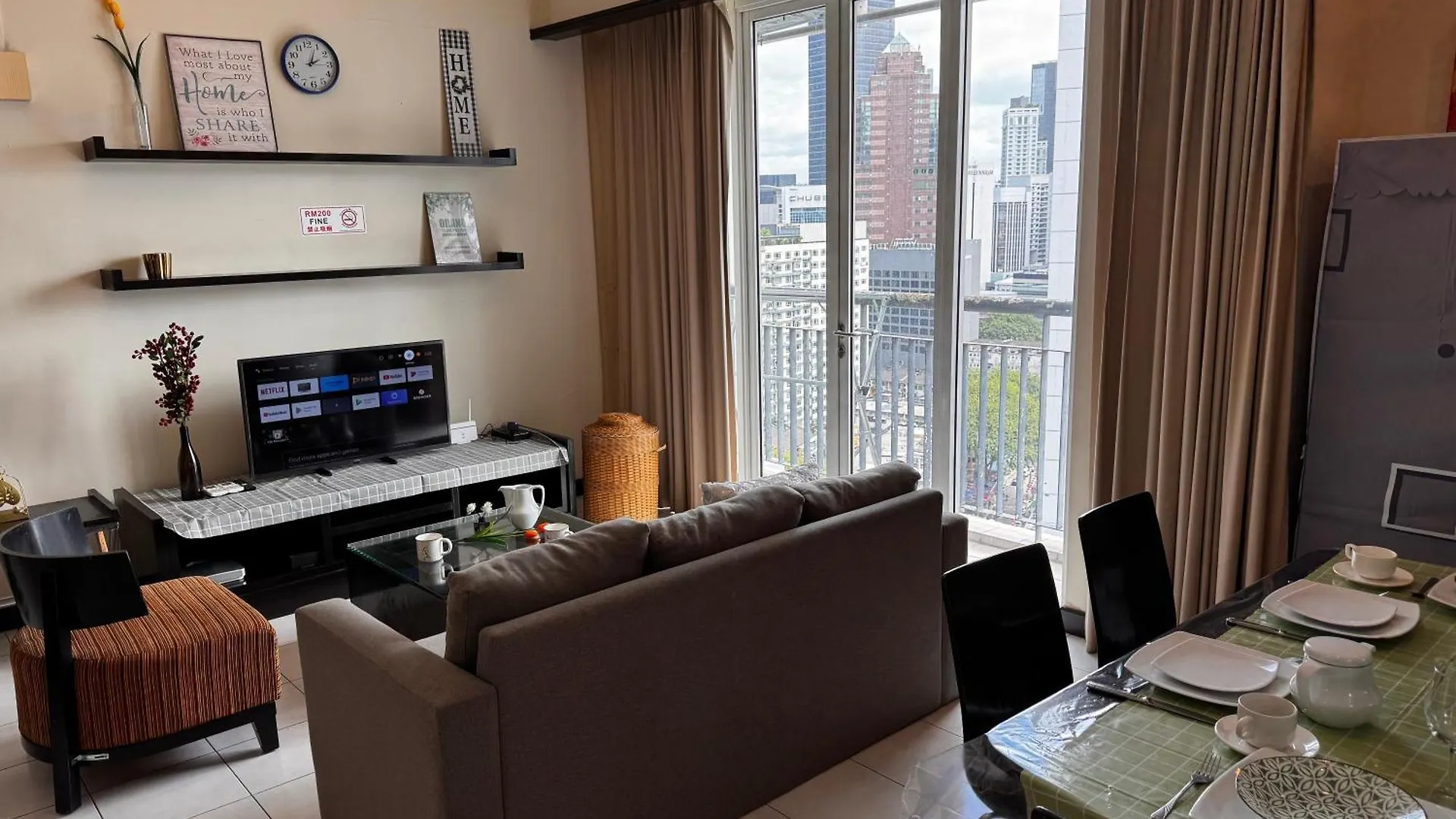 128 Bukit Ceylon 5 Minutes To Alor Street Klcc Bukit Bintang Pavilion 2R2B 8 Pax Kuala Lumpur