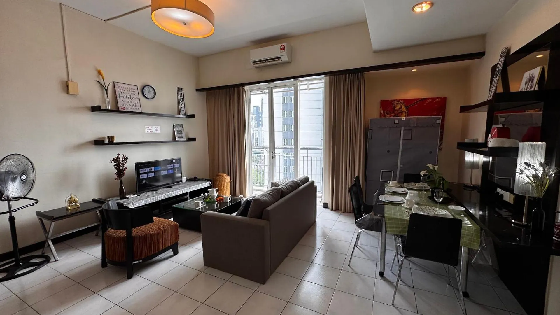 128 Bukit Ceylon 5 Minutes To Alor Street Klcc Bukit Bintang Pavilion 2R2B 8 Pax Kuala Lumpur