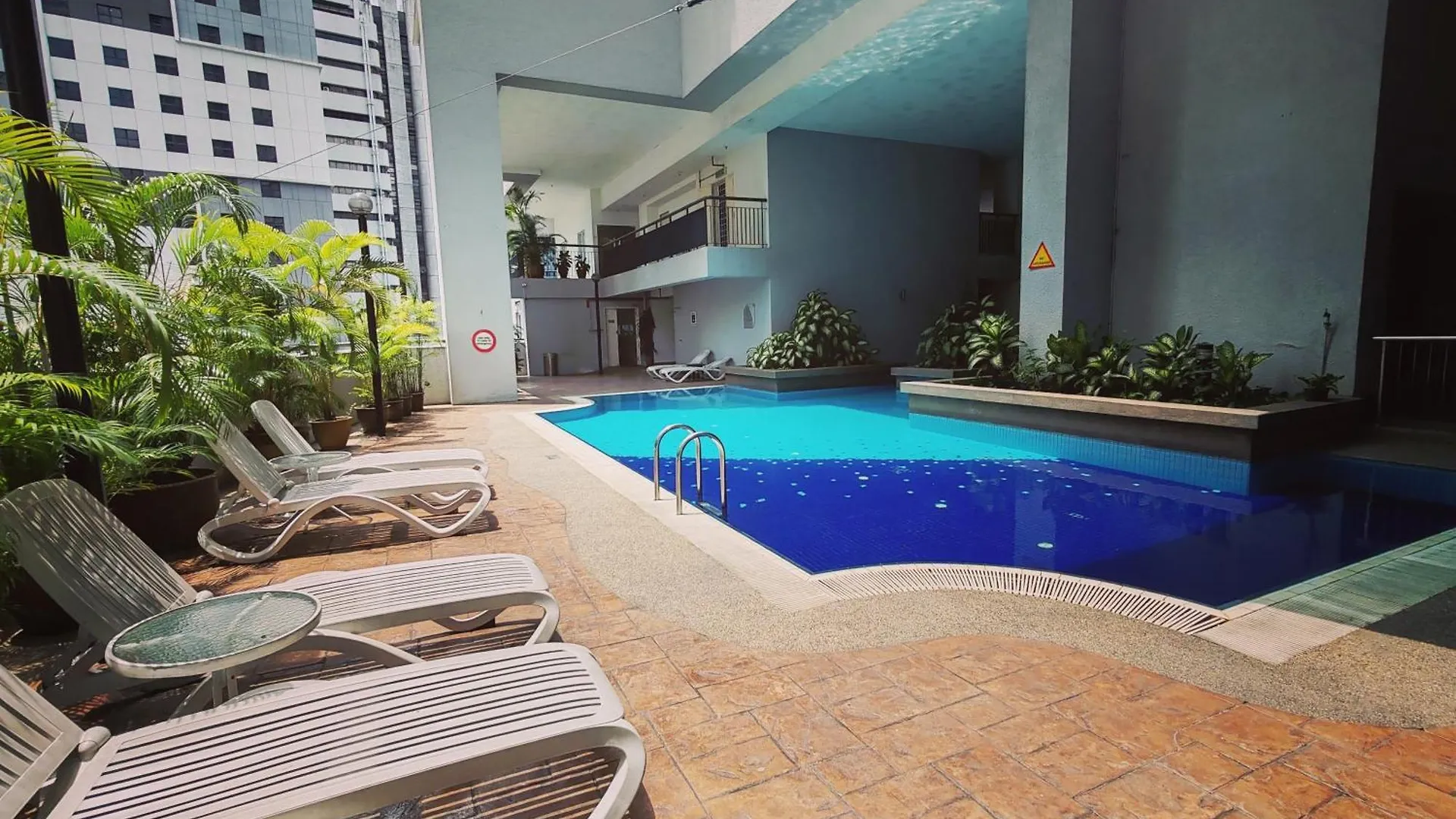 Apartment 128 Bukit Ceylon 5 Minutes To Alor Street Klcc Bukit Bintang Pavilion 2R2B 8 Pax Kuala Lumpur